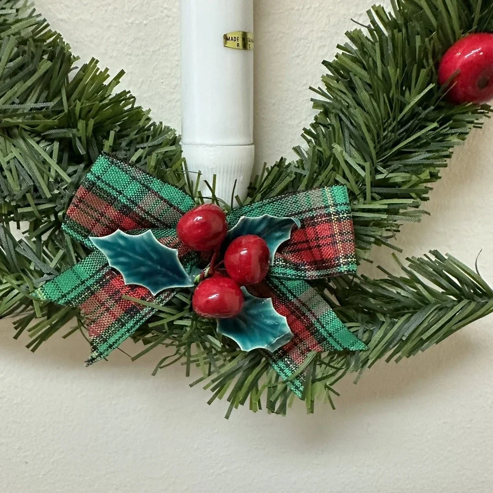 Vintage Lighted Candle Merry Christmas Wreath Hanging Window Decor NEW NOS